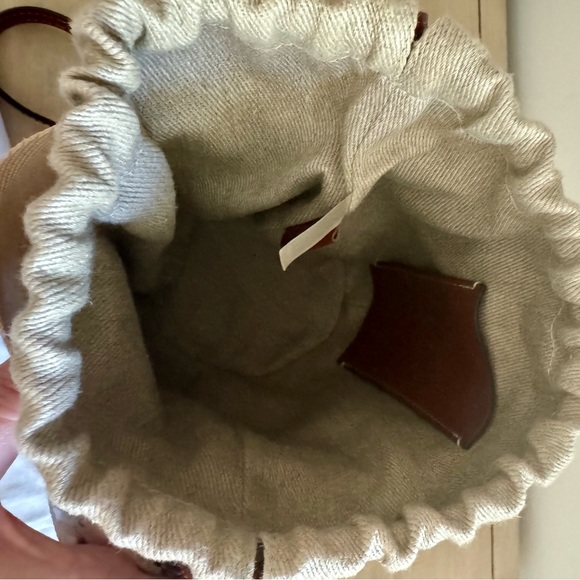 Chloe Woody Small Mifuko Basket Bag in Fair Trade Paper Embellished with Linen - Picture 5 of 5